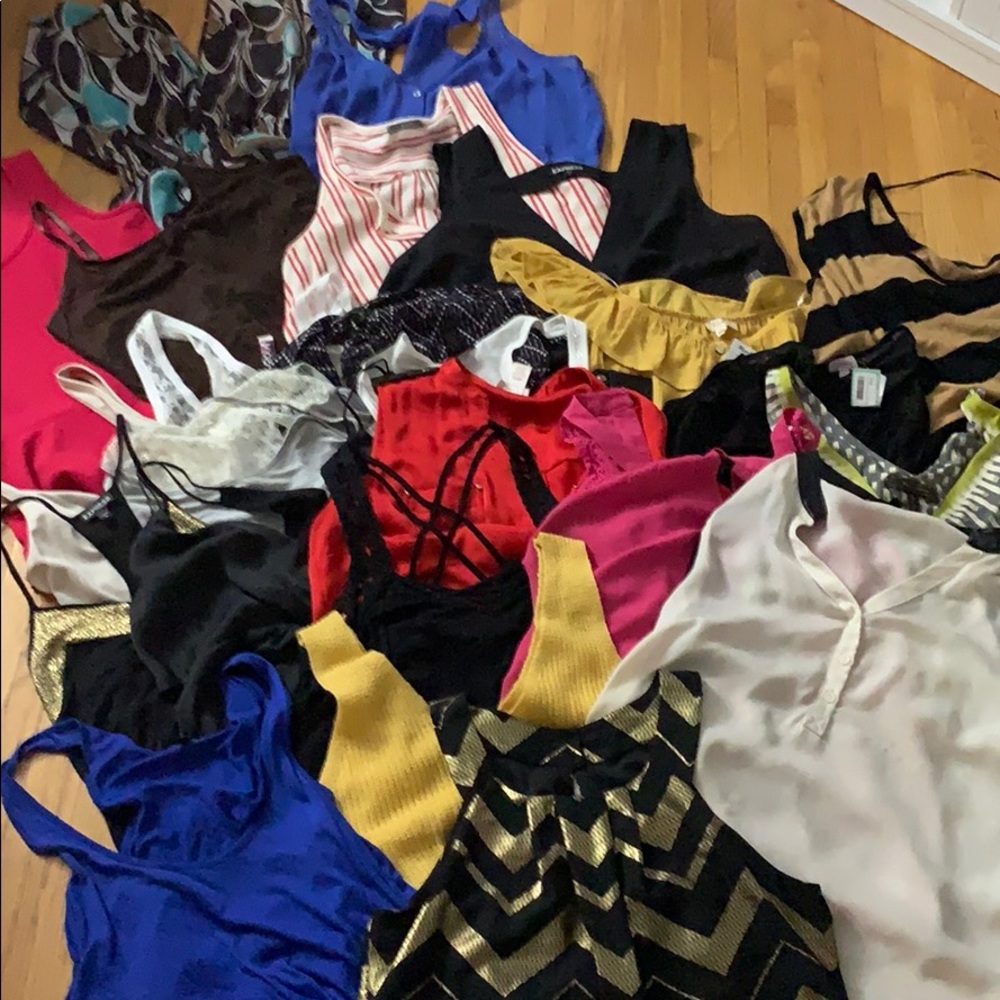 24 tank tops - price is for ALL
